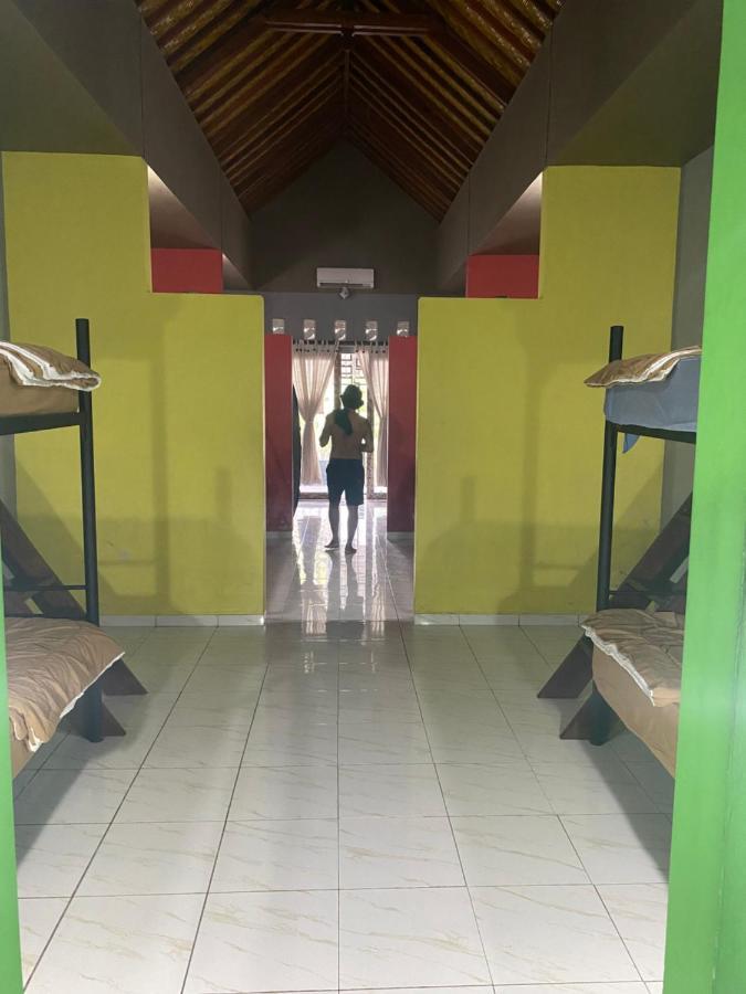 Paca'S Reggae Bar & Hostel Ambat Bagian luar foto