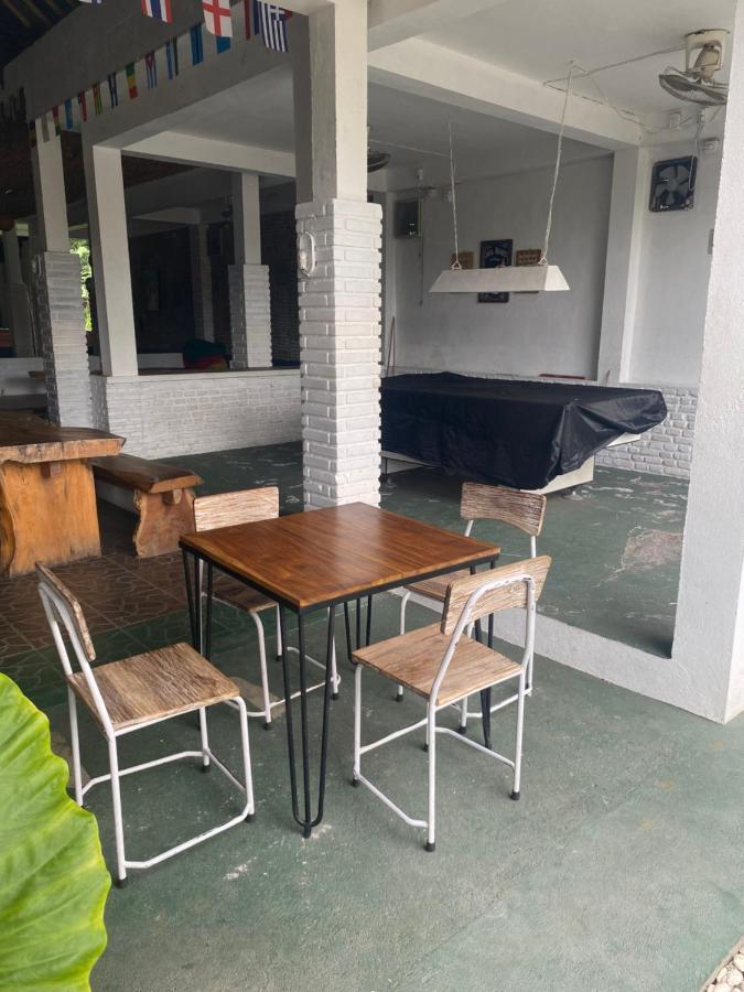 Paca'S Reggae Bar & Hostel Ambat Bagian luar foto